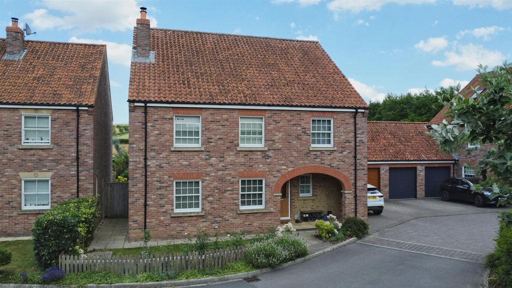 Property photo 1 of 25