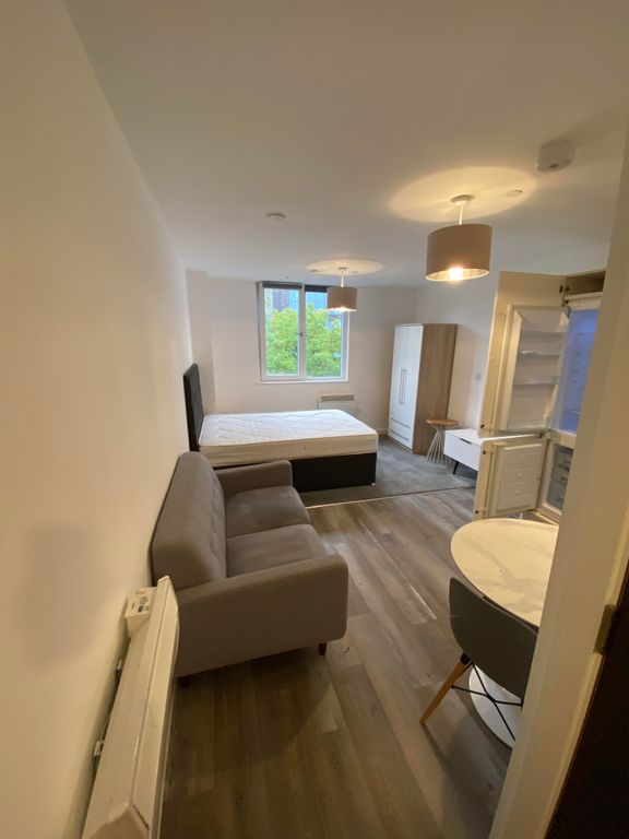 Property photo 2 of 3