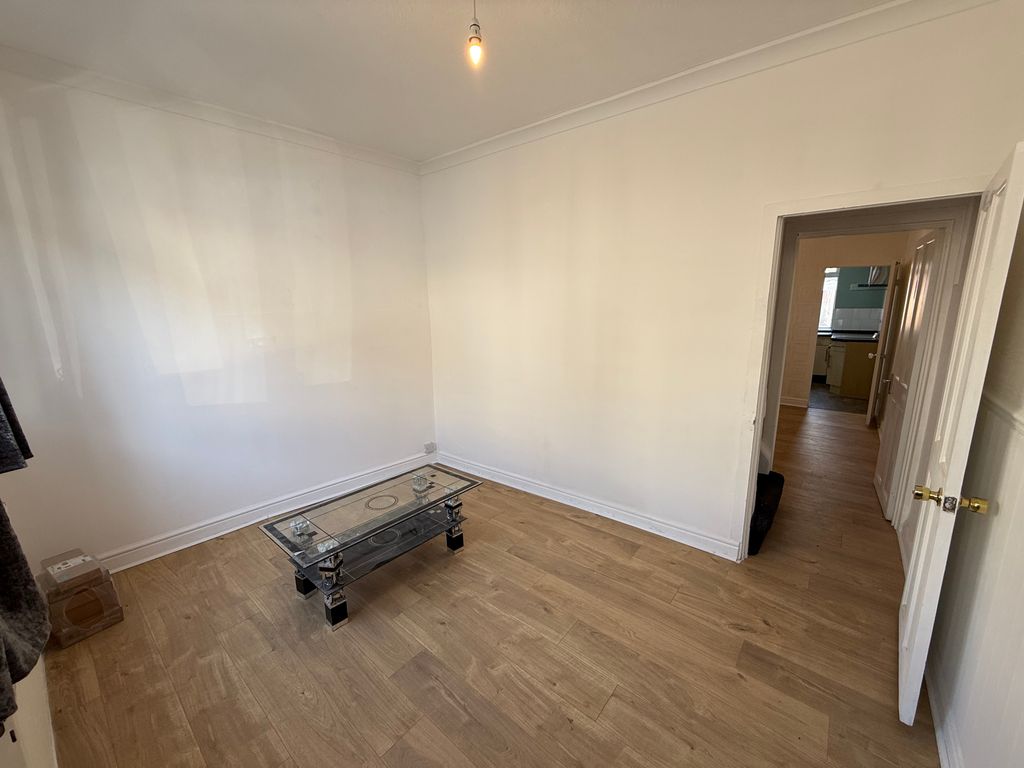 Property photo 2 of 8 Property