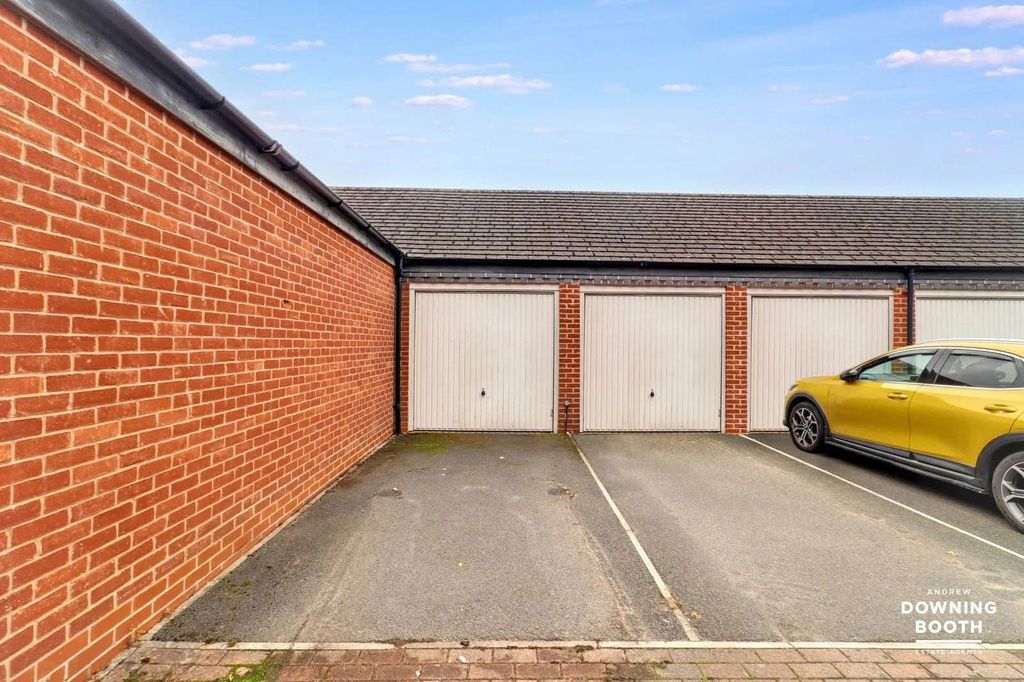 Property photo 3 of 26