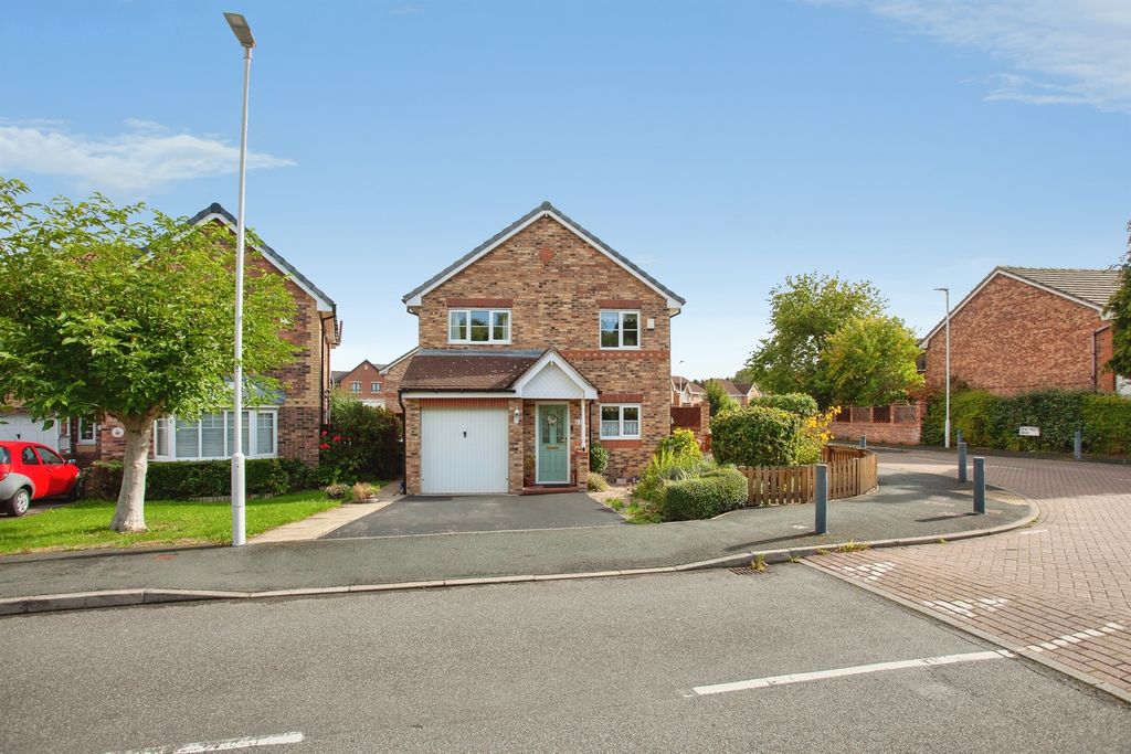 Property photo 1 of 15