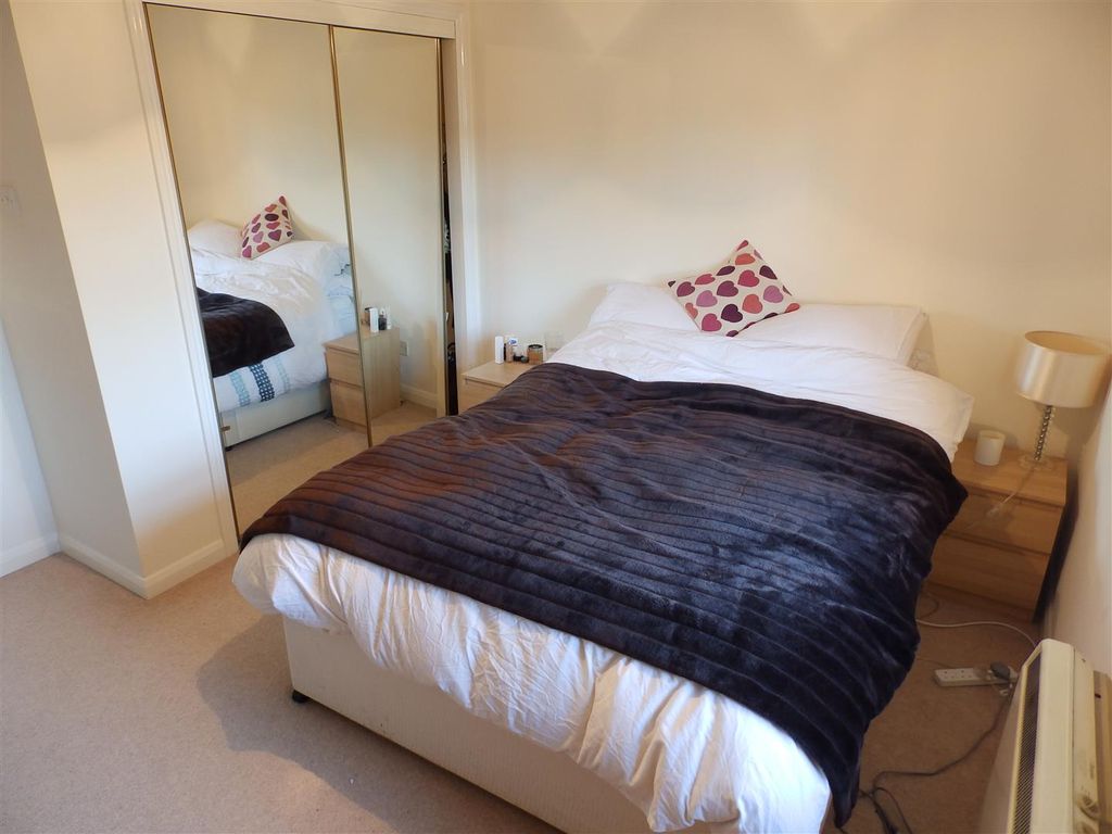 Property photo 3 of 6 Pc200010.Jpg