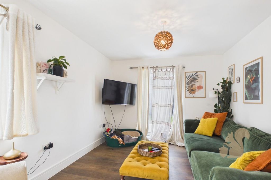 Property photo 2 of 11 Cam01814G0-Pr0093-Still003.Jpg