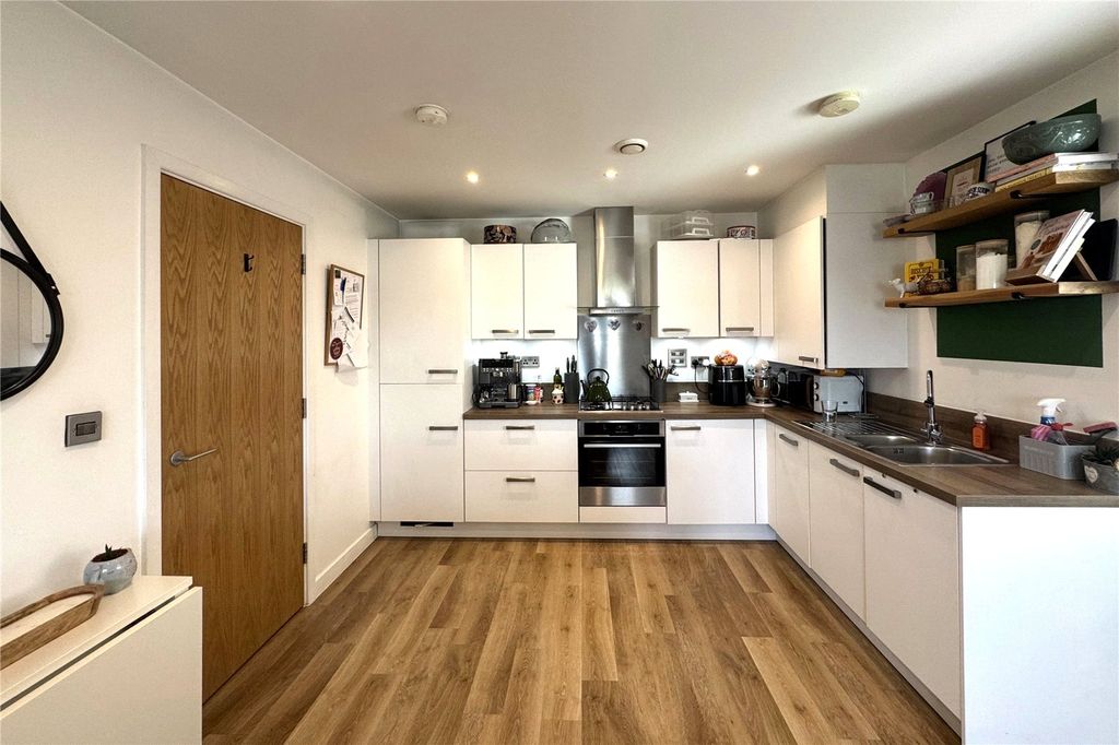 Property photo 3 of 13 Picture No. 13