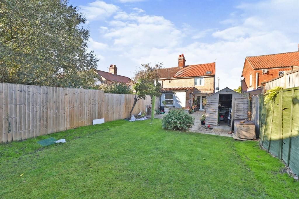Property photo 2 of 14