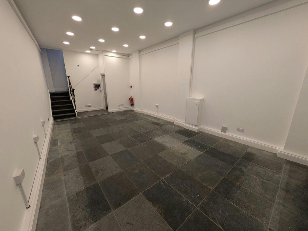 Property photo 3 of 8 9503.Jpg