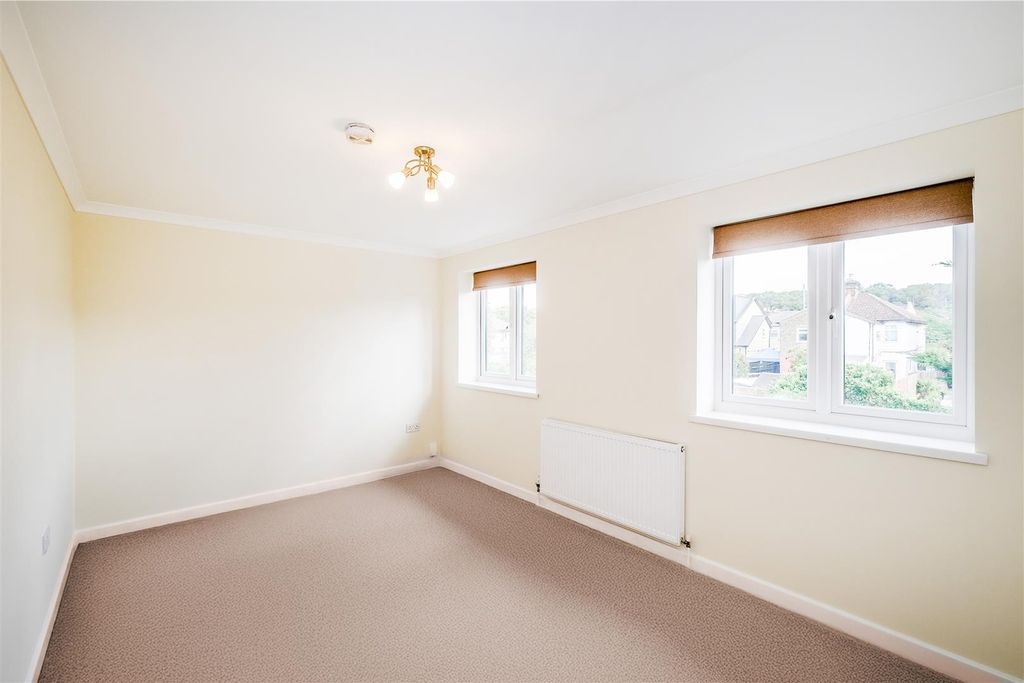 Property photo 2 of 22 14A Guildford Road-1.Jpg