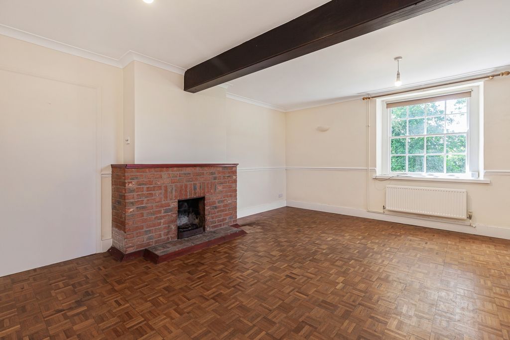 Property photo 2 of 9 301041