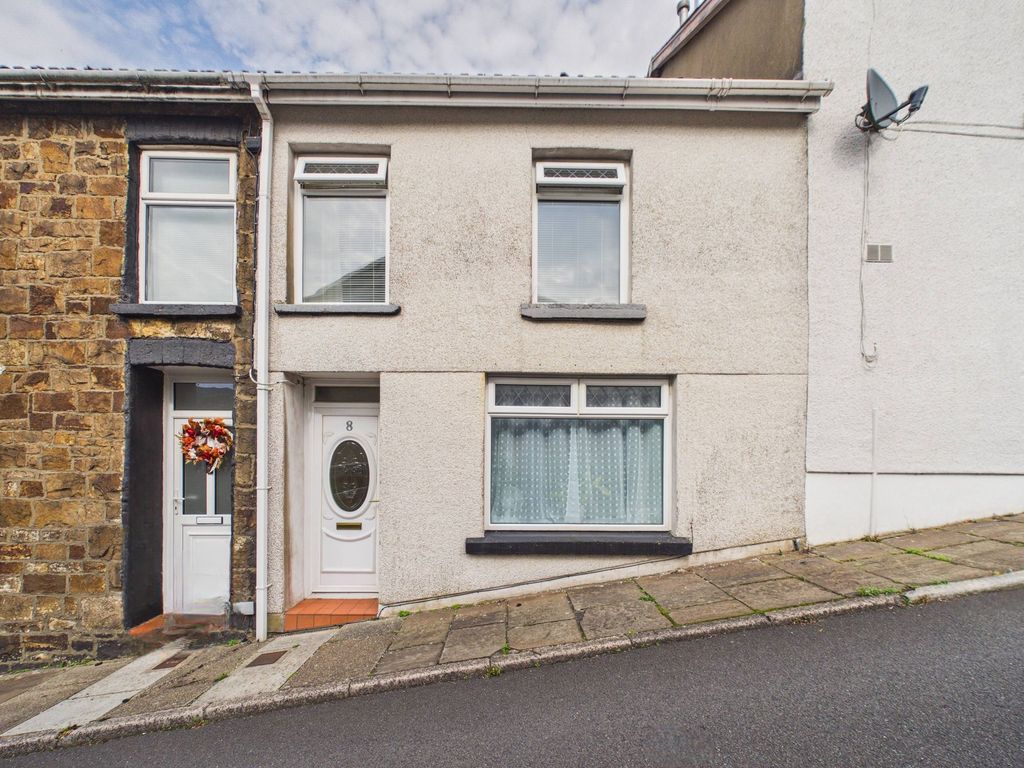 Property photo 1 of 27