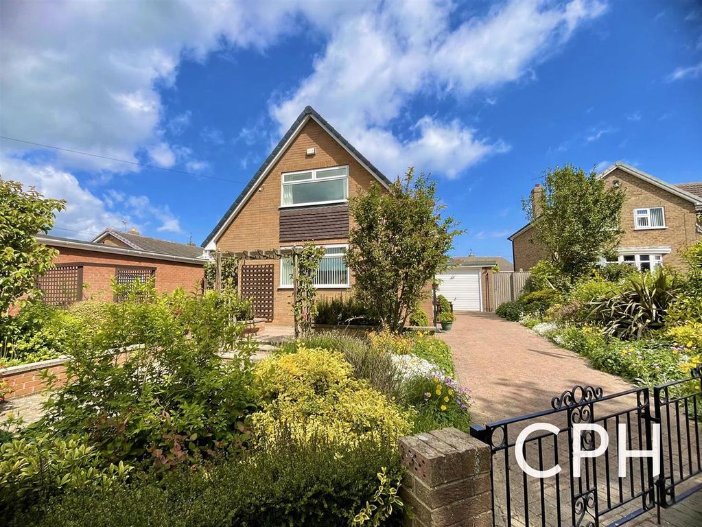 Property photo 1 of 18 West Garth.Jpg