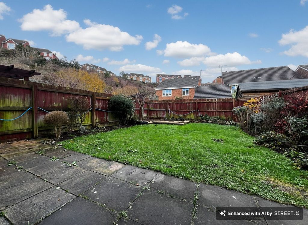 Property photo 2 of 14