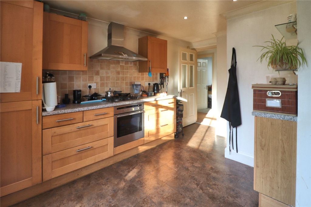 Property photo 2 of 12 Picture No. 02