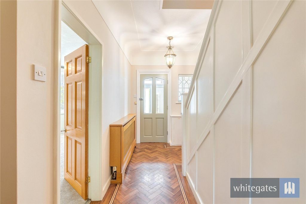 Property photo 3 of 39 Picture No. 05