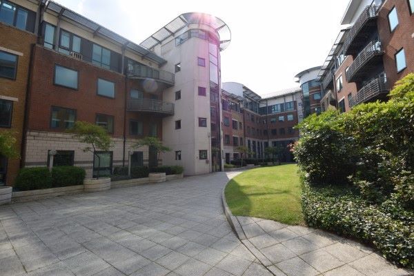 Property photo 1 of 12 2 Bedroom Apartment For Rent