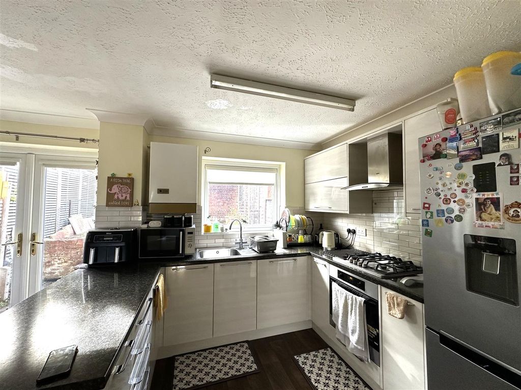 Property photo 2 of 10 Img_5907.Jpg