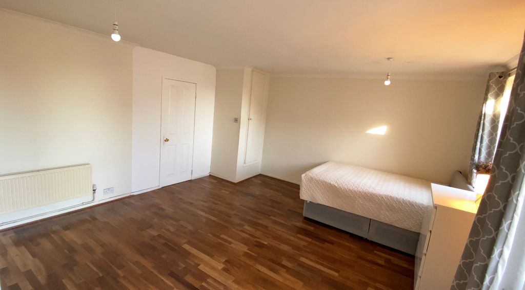 Property photo 3 of 12 Room A