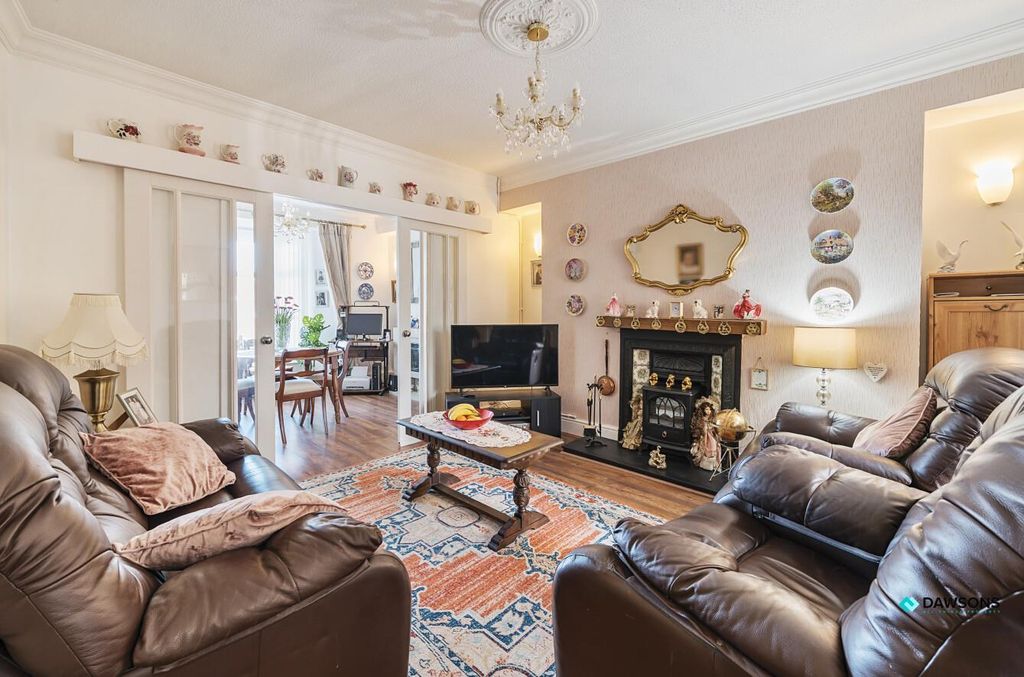 Property photo 2 of 26