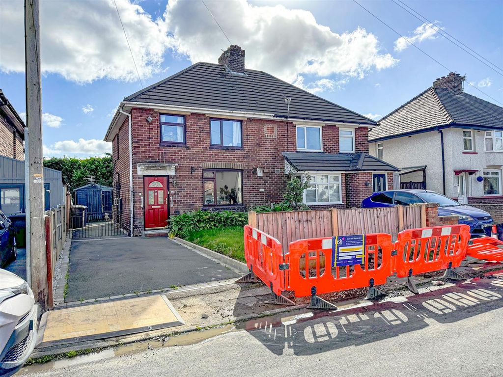 Property photo 1 of 13 Front Side.Jpg