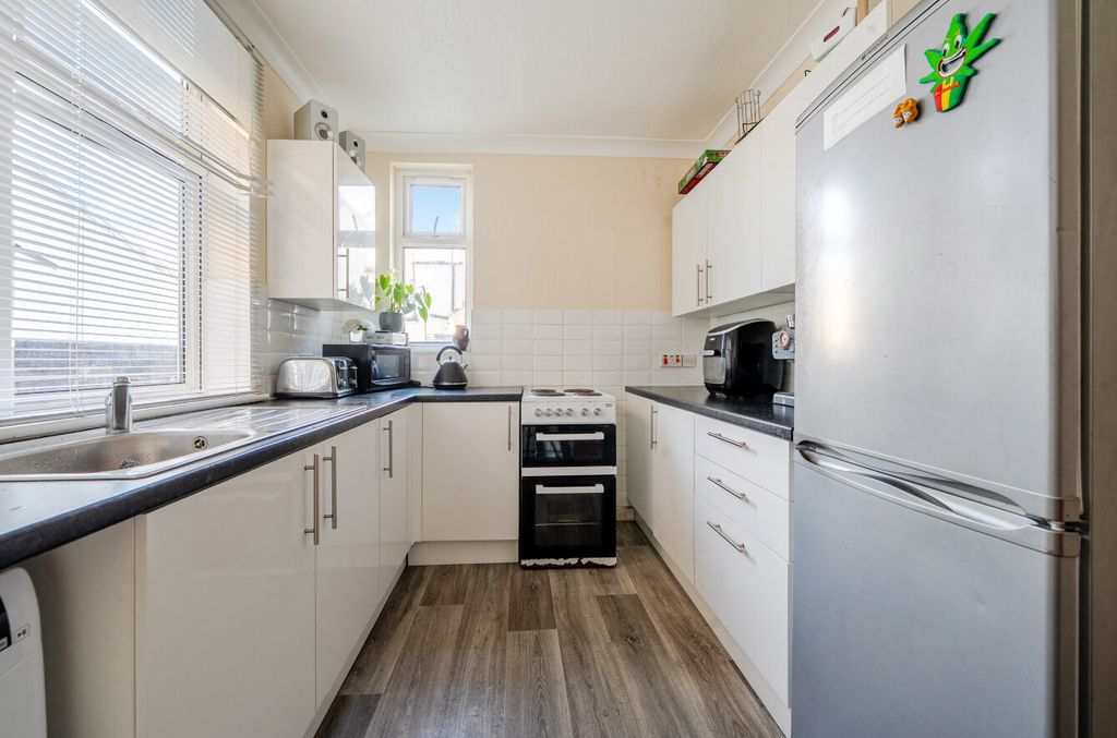 Property photo 3 of 9 1497889-4-6A671Ad...