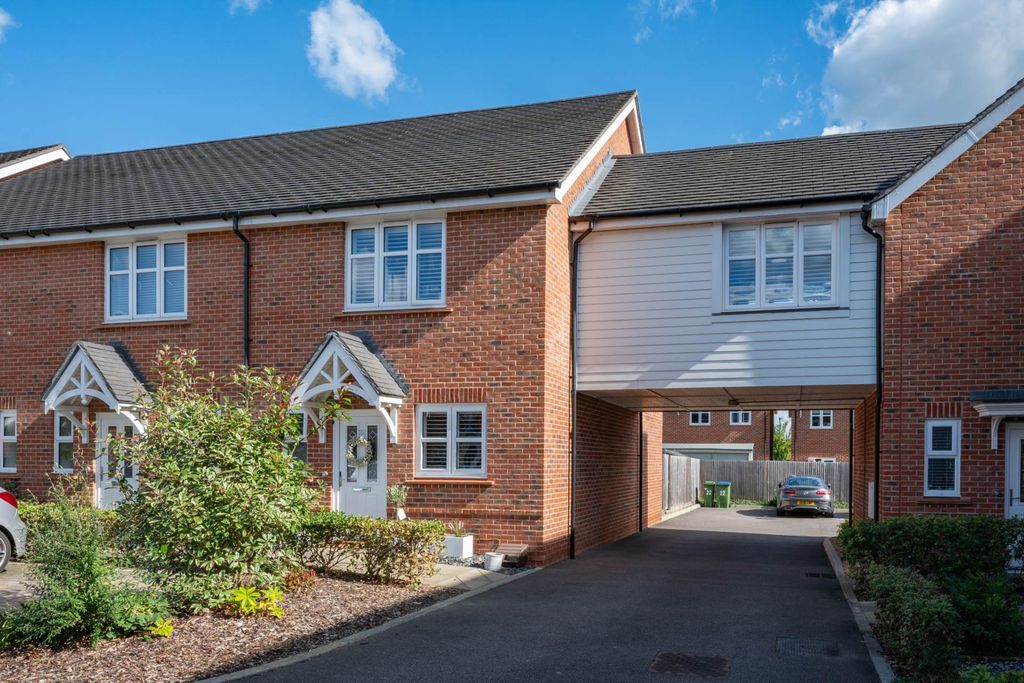 Property photo 1 of 39