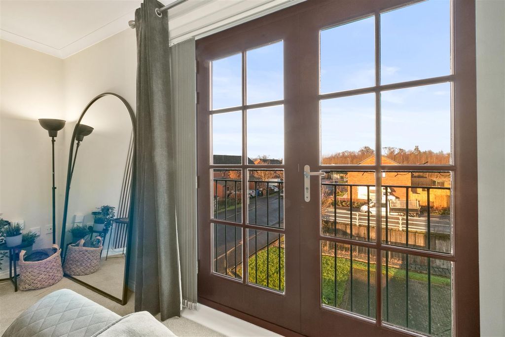 Property photo 3 of 25 Macbride-6.Jpg