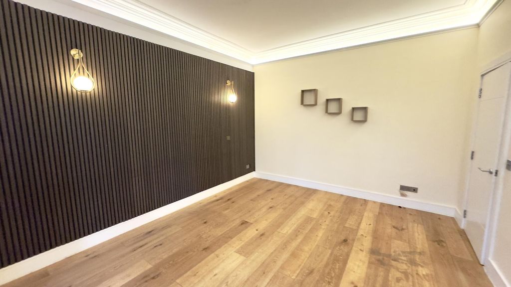 Property photo 2 of 50 Living Room