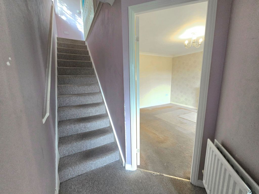 Property photo 3 of 41