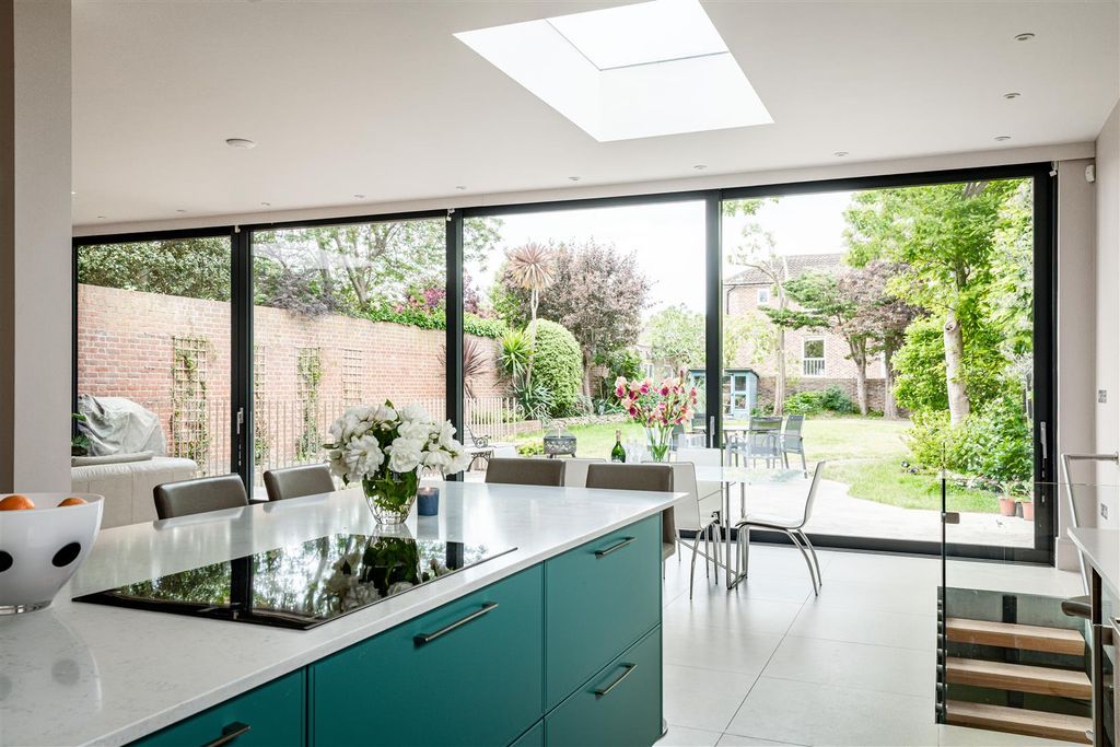 Property photo 3 of 20 Hartington Road-61.Jpg