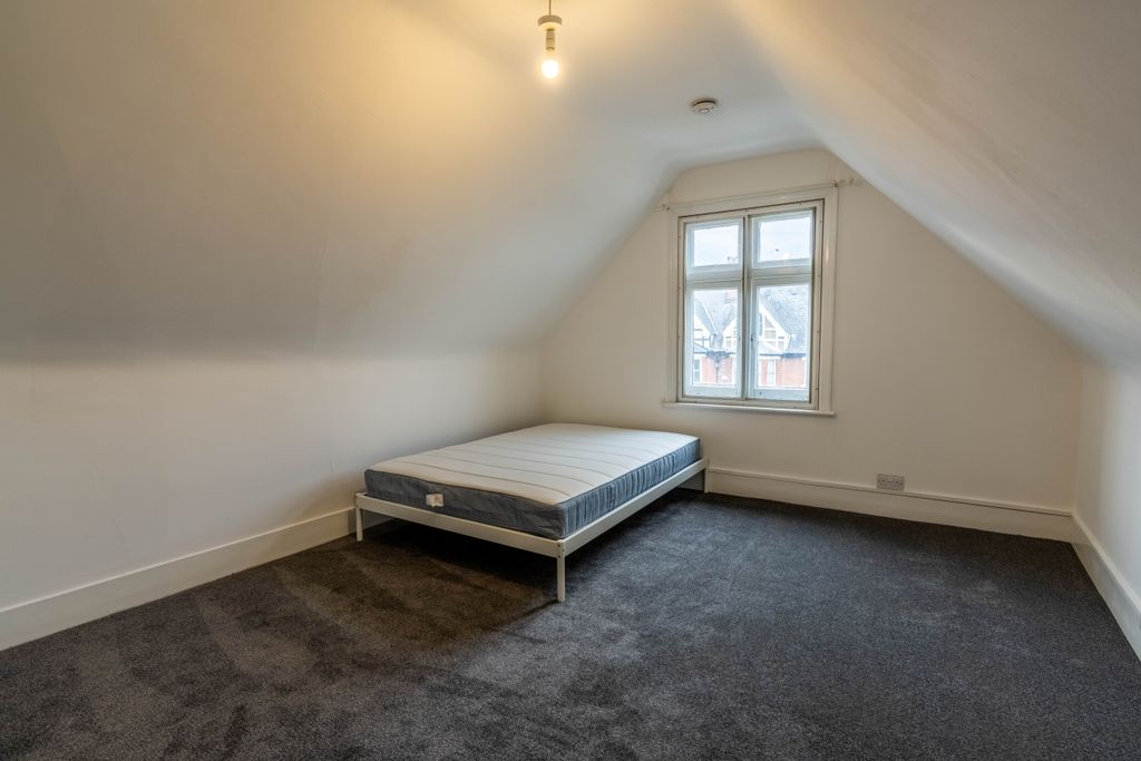 Property photo 1 of 7 Photo