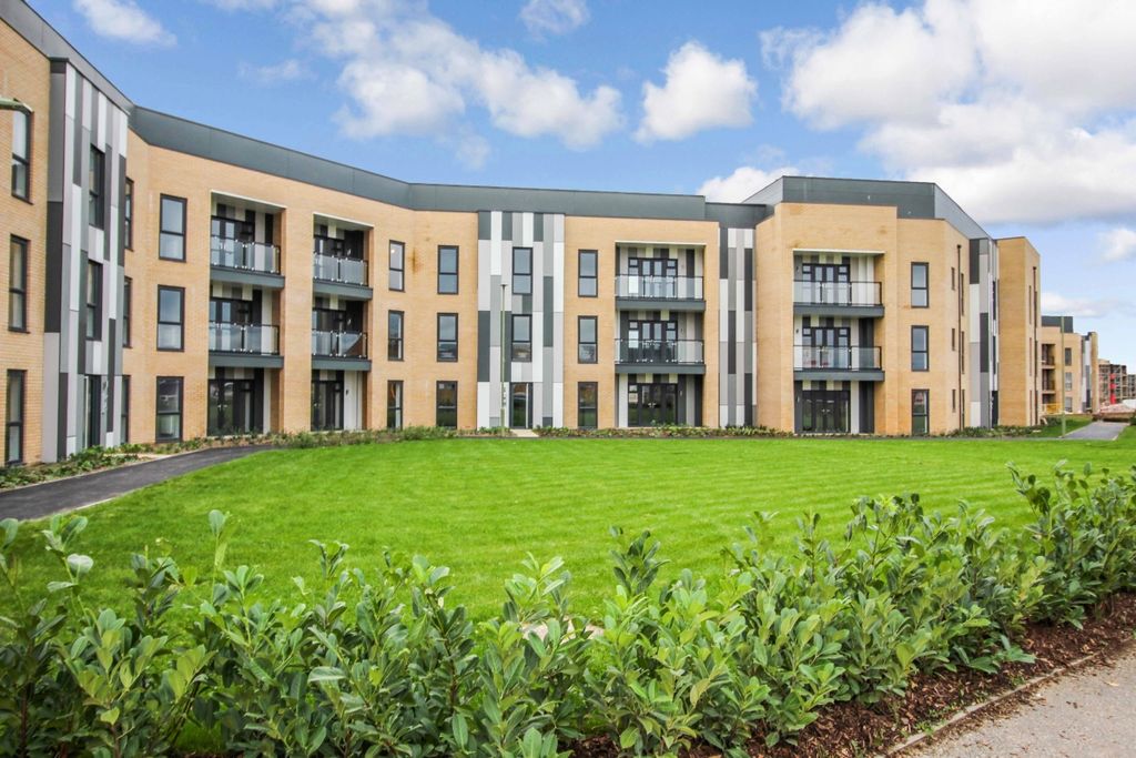 Property photo 1 of 10 Main Page