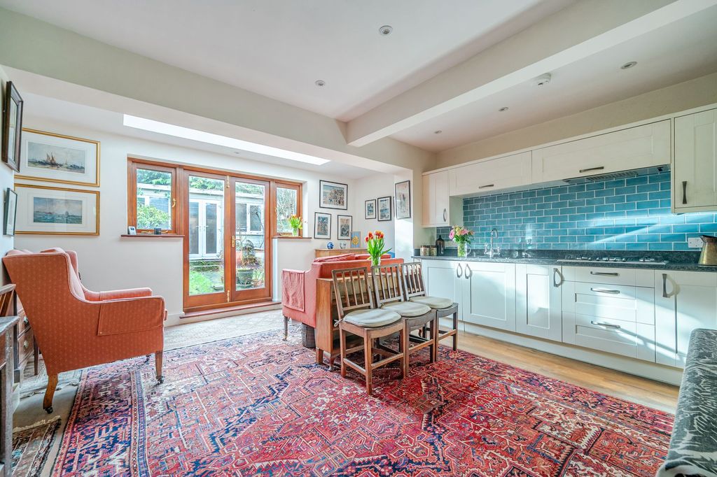 Property photo 2 of 20 Kitchen/Dining/Living Room