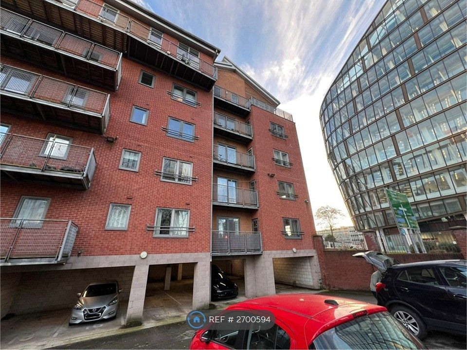 Property photo 1 of 31 Building