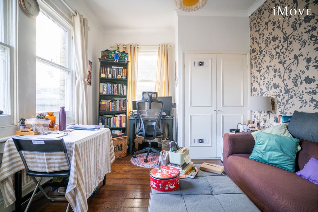 Property photo 3 of 6