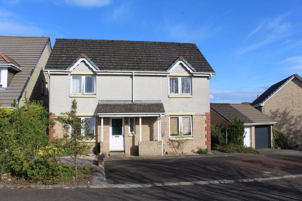 Property photo 1 of 10