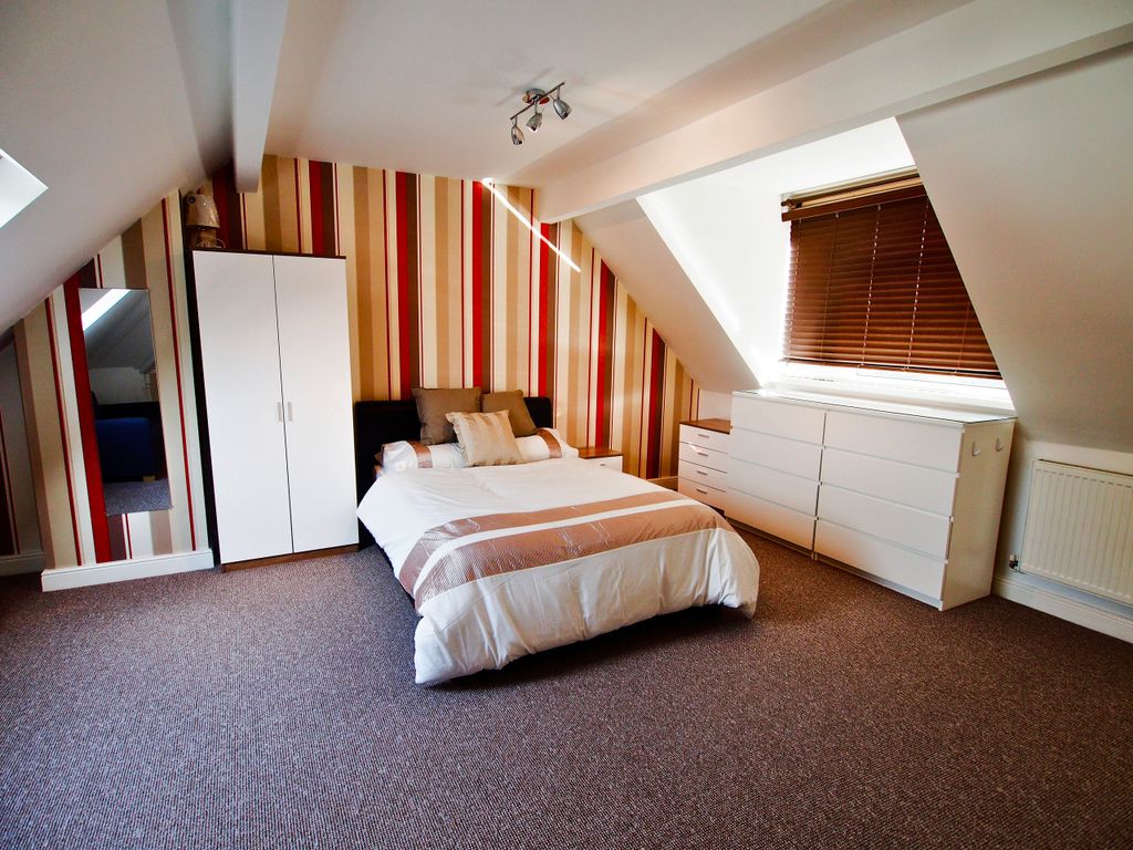 Property photo 3 of 15 E7B2727A-F241-4012-A54A-47062Df2Bdc3