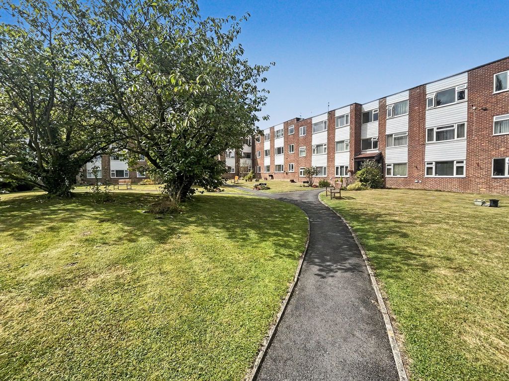 Property photo 1 of 13