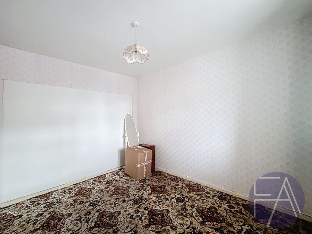 Property photo 3 of 24 4590976