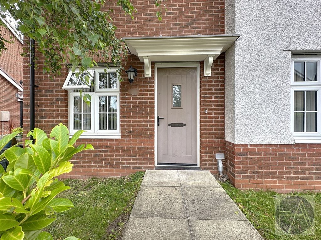 Property photo 2 of 17 4395425