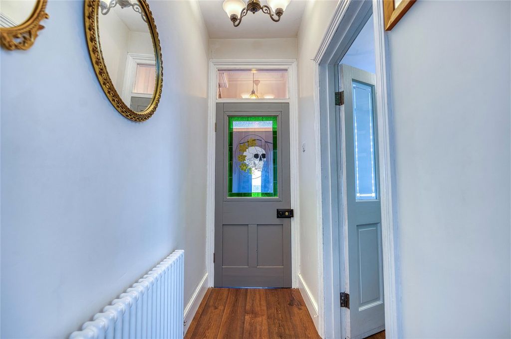 Property photo 3 of 39 Picture No. 30