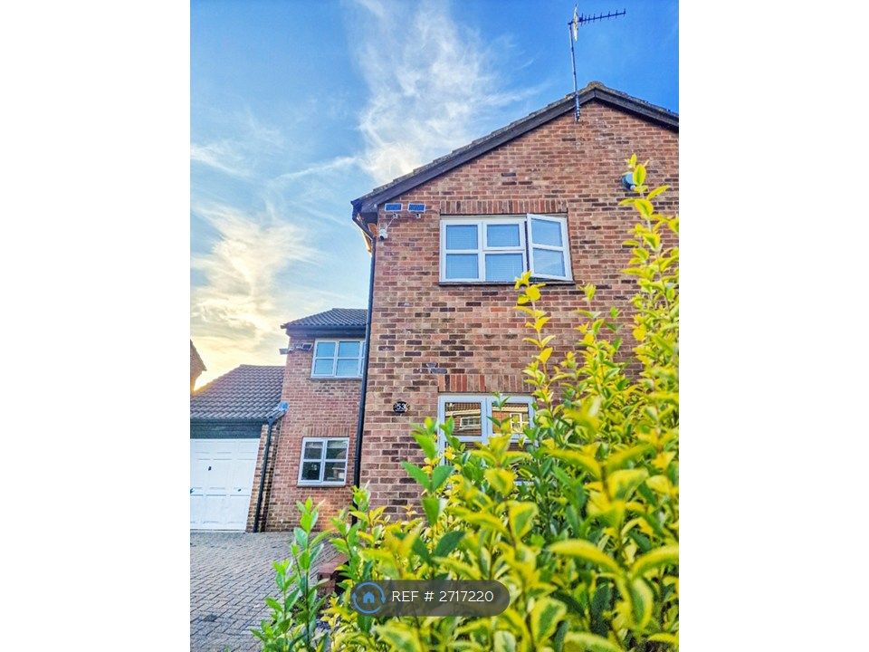 Property photo 3 of 34