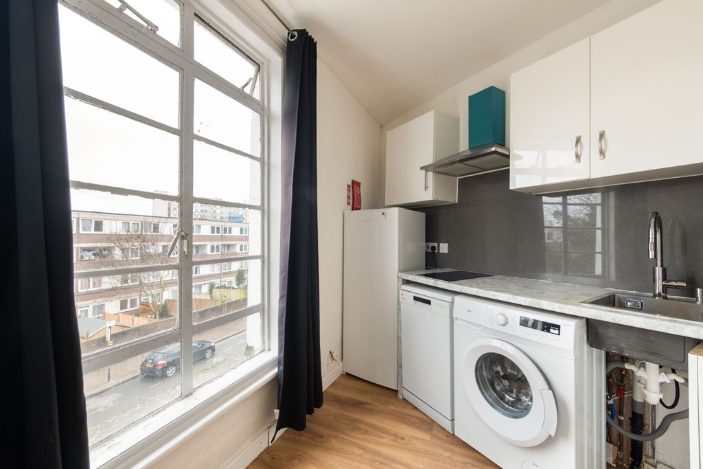 Property photo 3 of 11 Picture No. 04