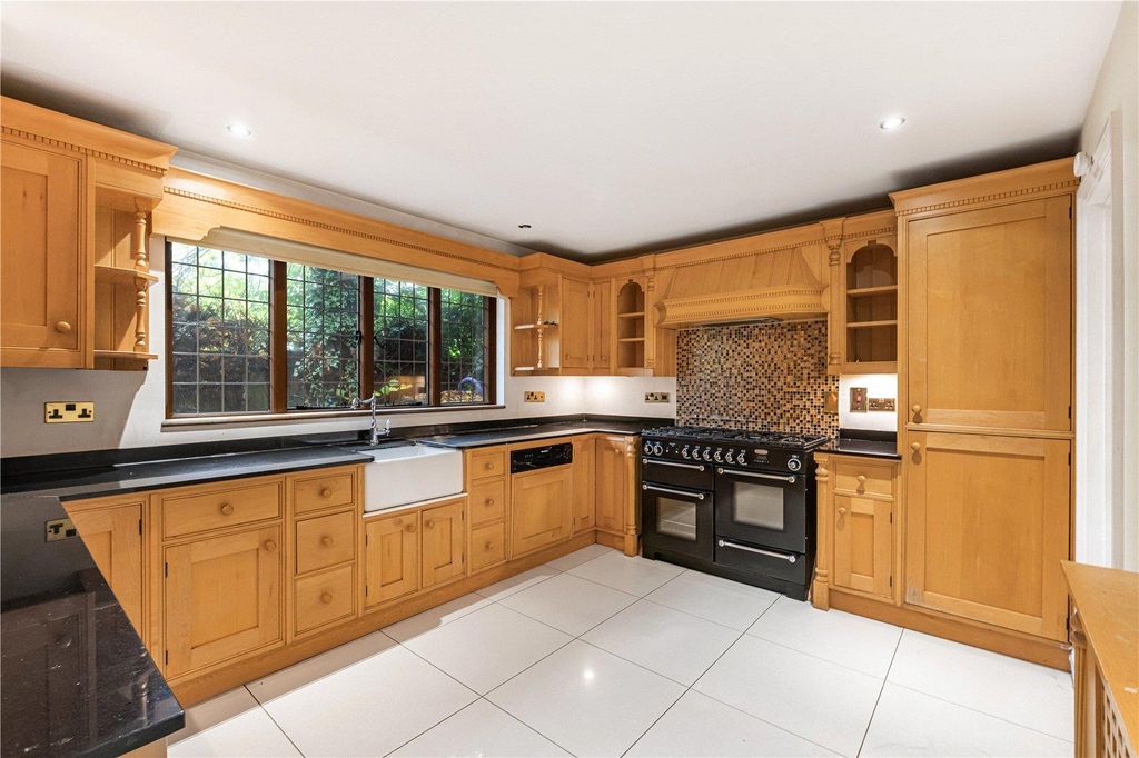 Property photo 3 of 19 Picture No. 20