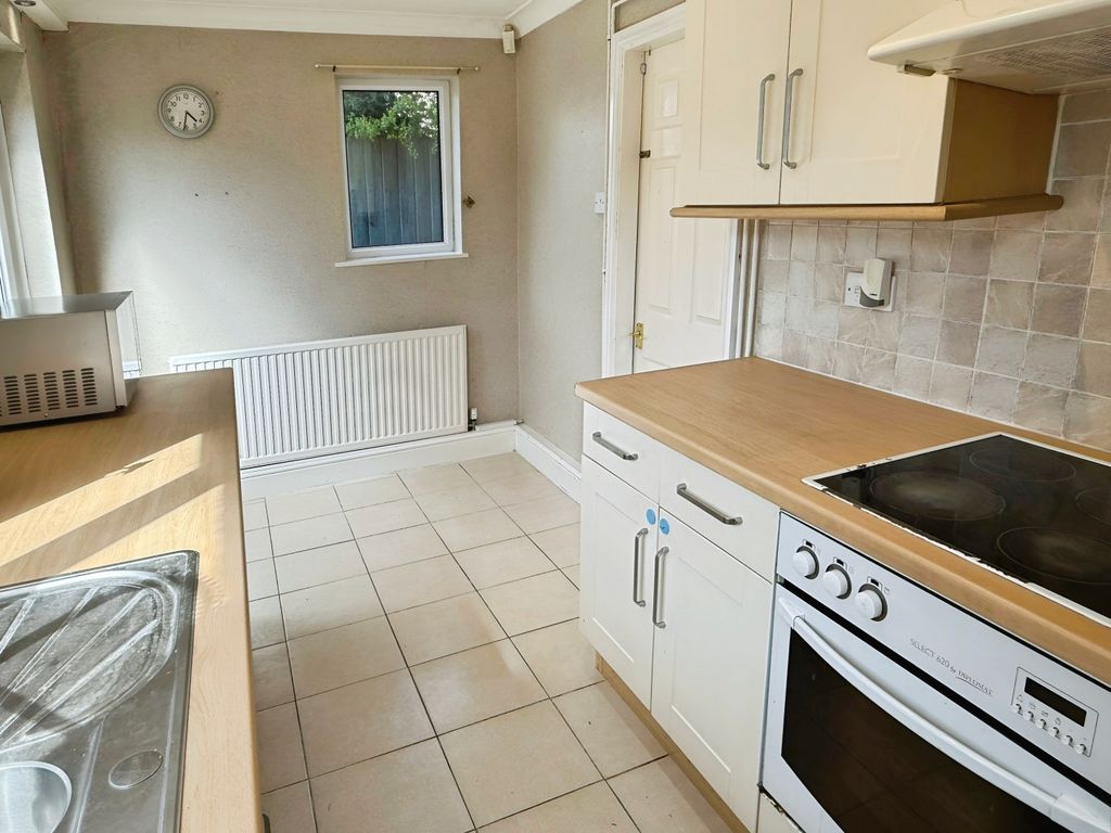 Property photo 3 of 13