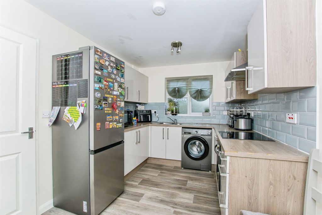 Property photo 2 of 17