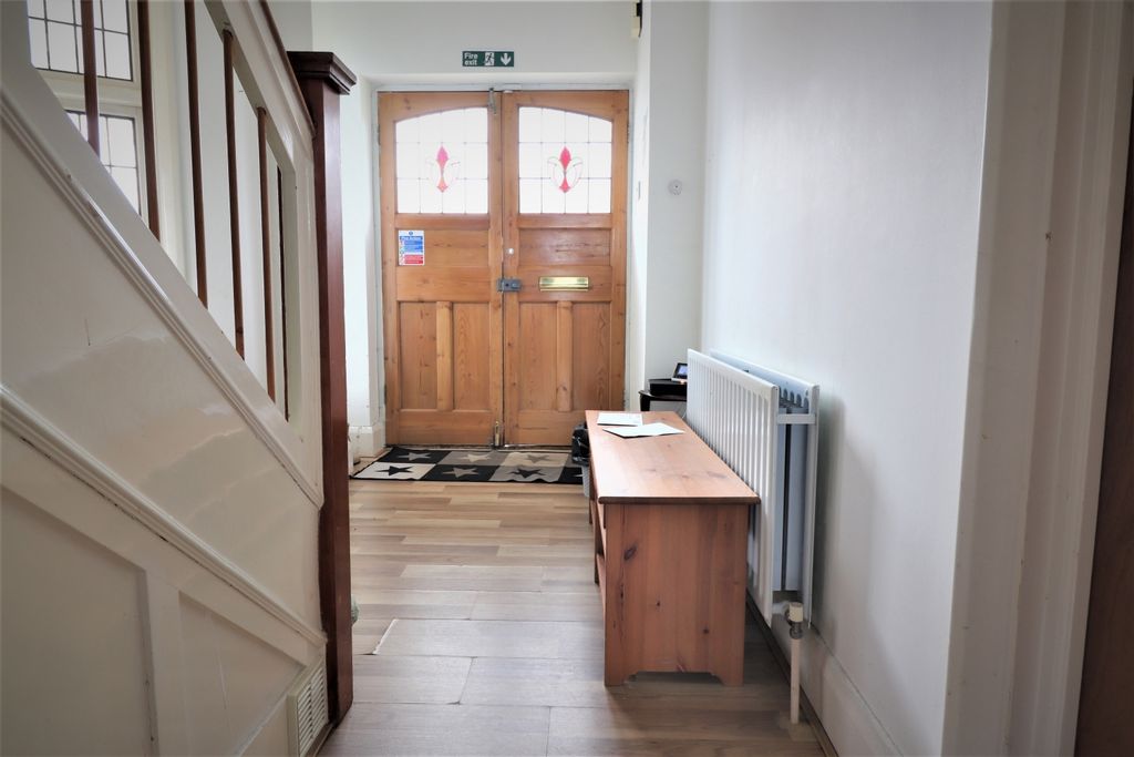 Property photo 2 of 18 Img_9489