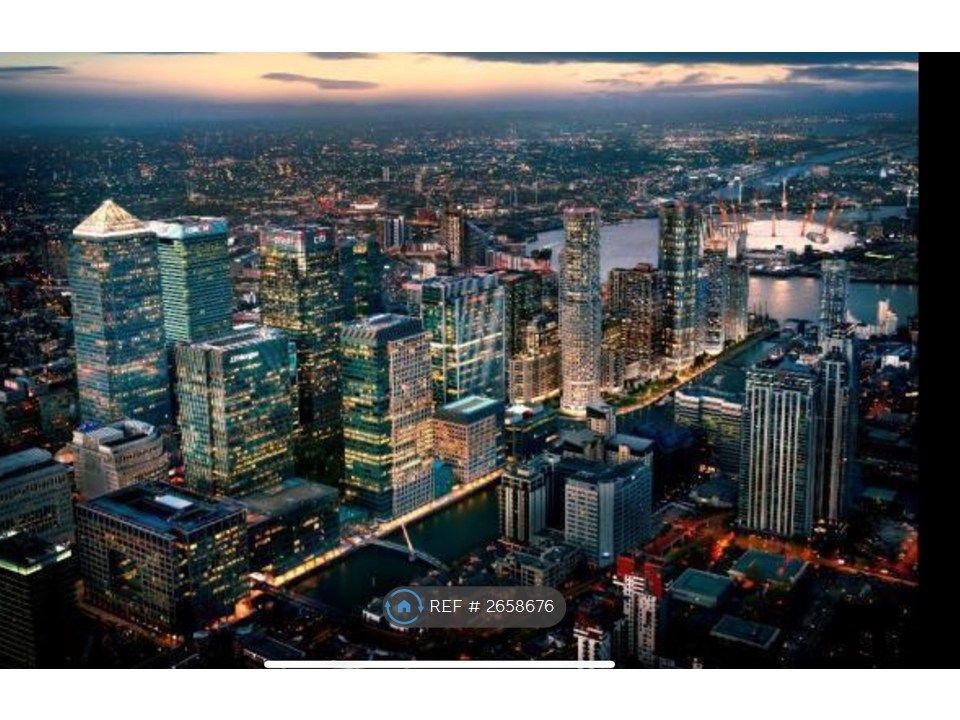 Property photo 2 of 12 Canary Wharf With One Park Drive Tower