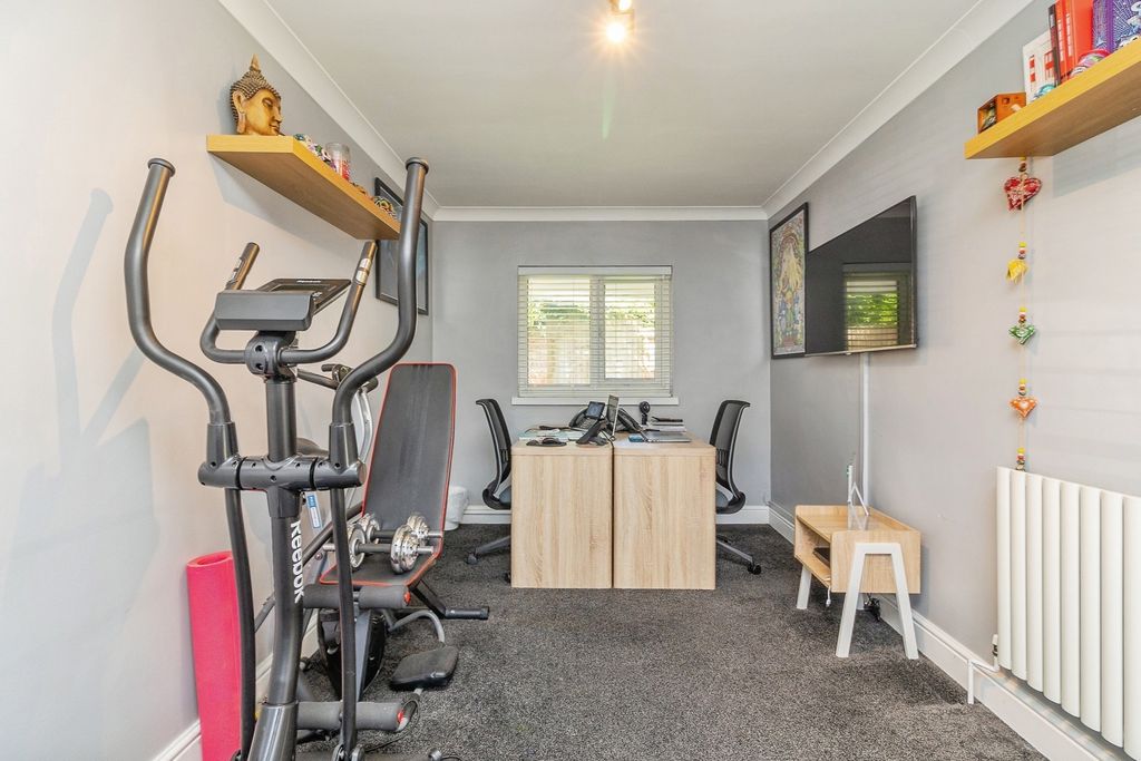 Property photo 3 of 30 Pbox-Img.Jpg