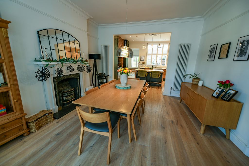 Property photo 3 of 34 Dining Room
