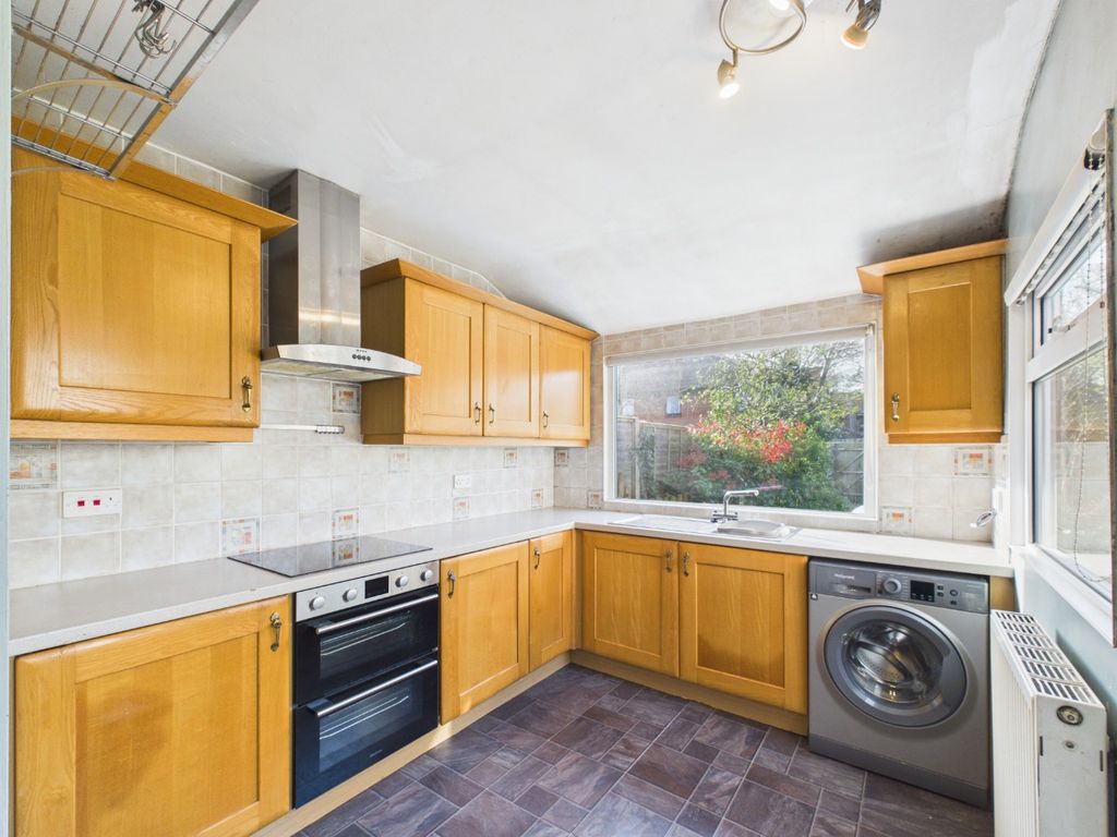 Property photo 2 of 15 4970894