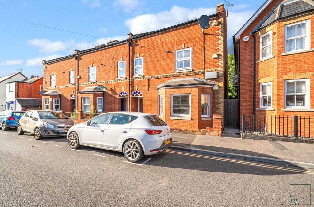 Property photo 1 of 8 966765Ef-A0E8-4E5d-92Ed-35B6F873Dfde